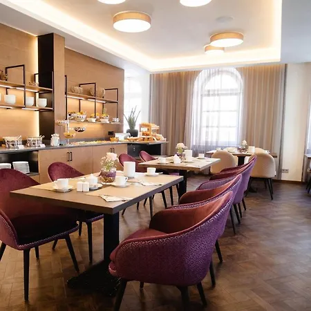 Merkur Hotel 3*